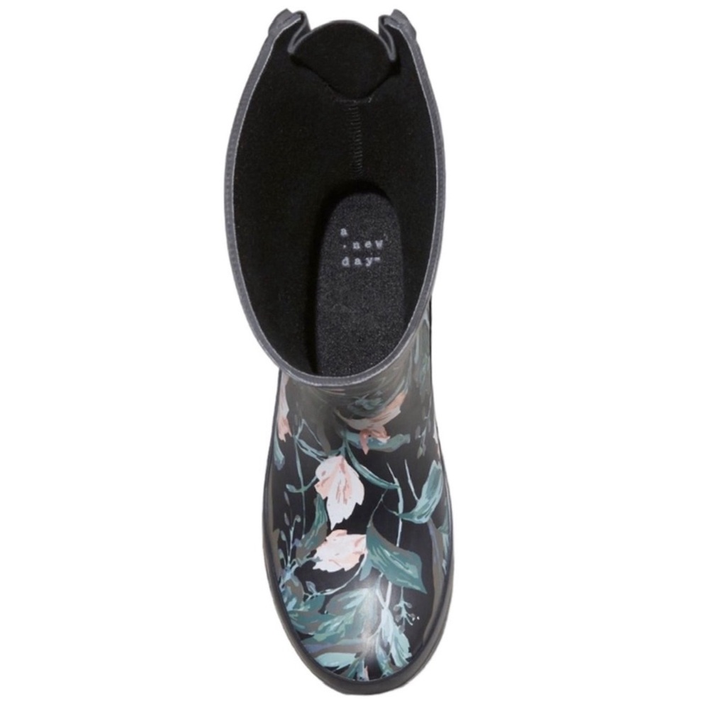 A New Day “Floral” Vicki Rubber Boots (NWT) (Size: 7) - Picture 4 of 16